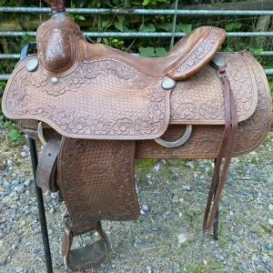 Trophy Tack Roper Western Saddle